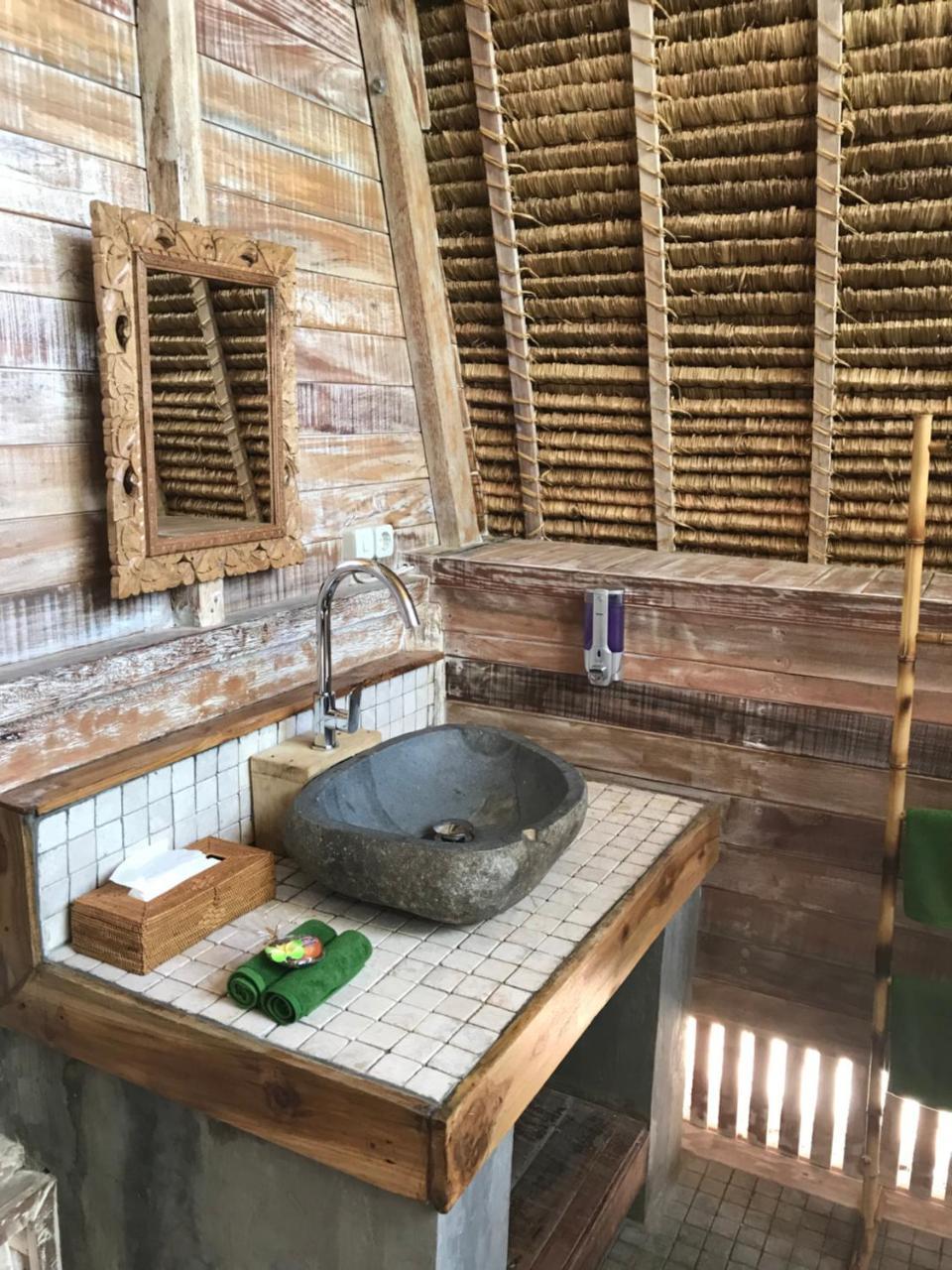 Alam Karang Hotel Gili Gede Luaran gambar