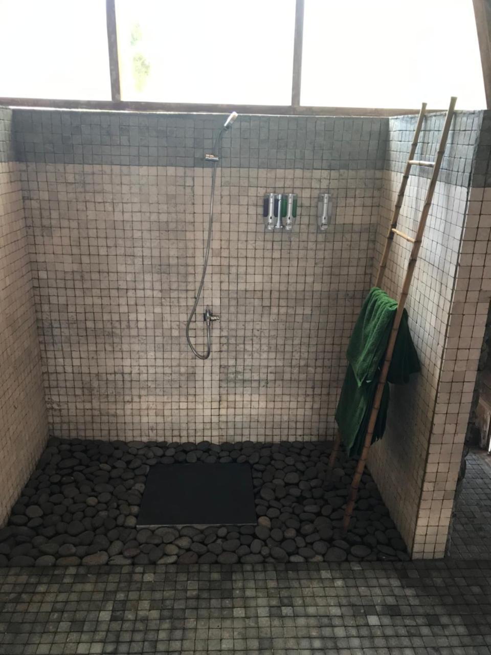 Alam Karang Hotel Gili Gede Luaran gambar